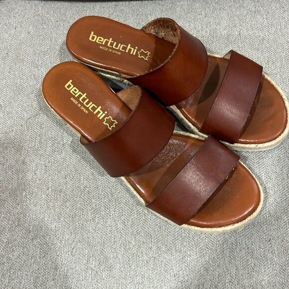 Bertuchi Made In Spain Leather Wedge
Sandals Double Band Cognac Espadrille - Picture 1 of 5